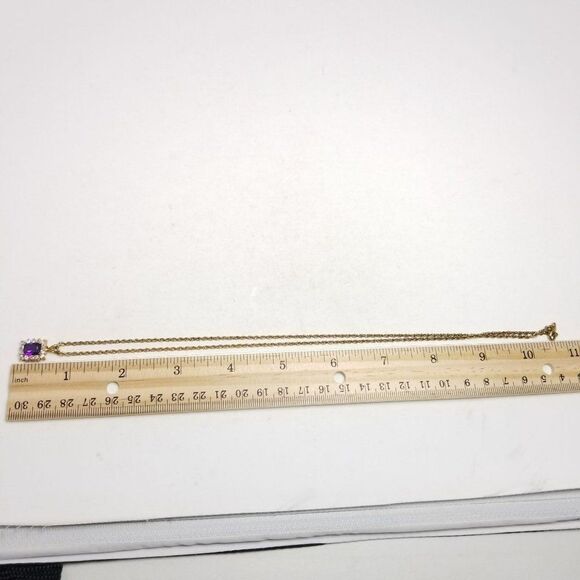 Vintage Purple Rhinestone Emerald Cut Pendant Necklace, Gold Tone Chain, Estate - Picture 5 of 6